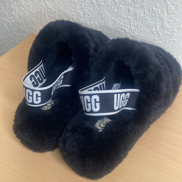 UGG FURRY UGG SANDAL - Picture 4 of 8